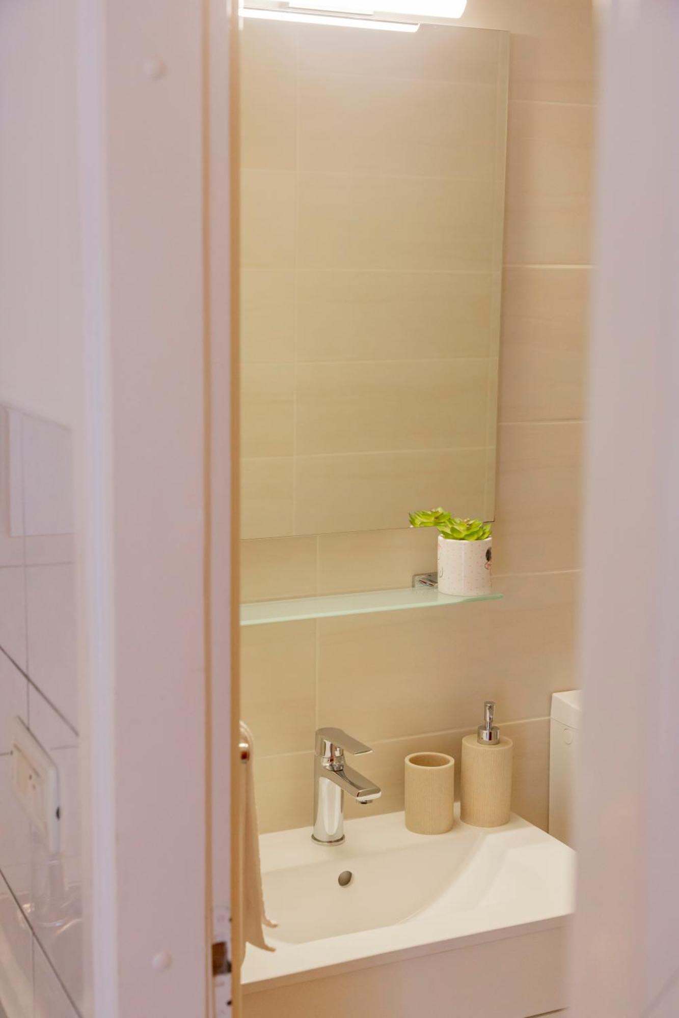 Baska Voda Apartments - Steps From The Beach, Free Parking, Central Location Zewnętrze zdjęcie