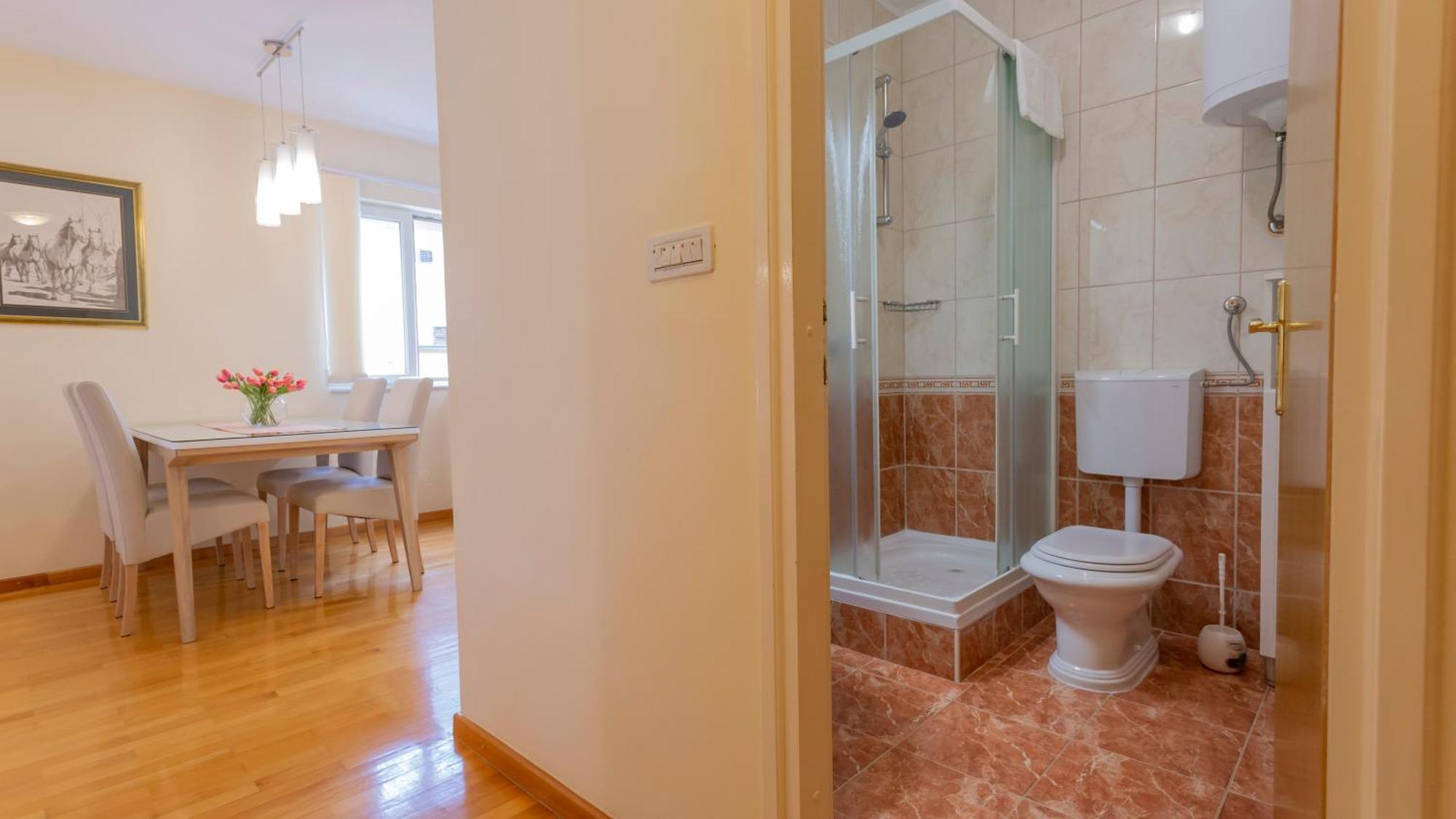 Baska Voda Apartments - Steps From The Beach, Free Parking, Central Location Zewnętrze zdjęcie