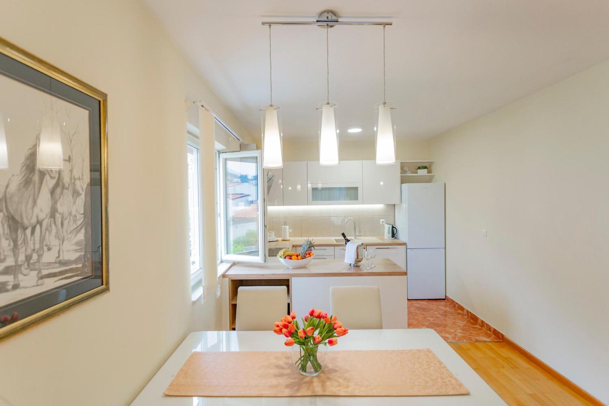 Baska Voda Apartments - Steps From The Beach, Free Parking, Central Location Zewnętrze zdjęcie