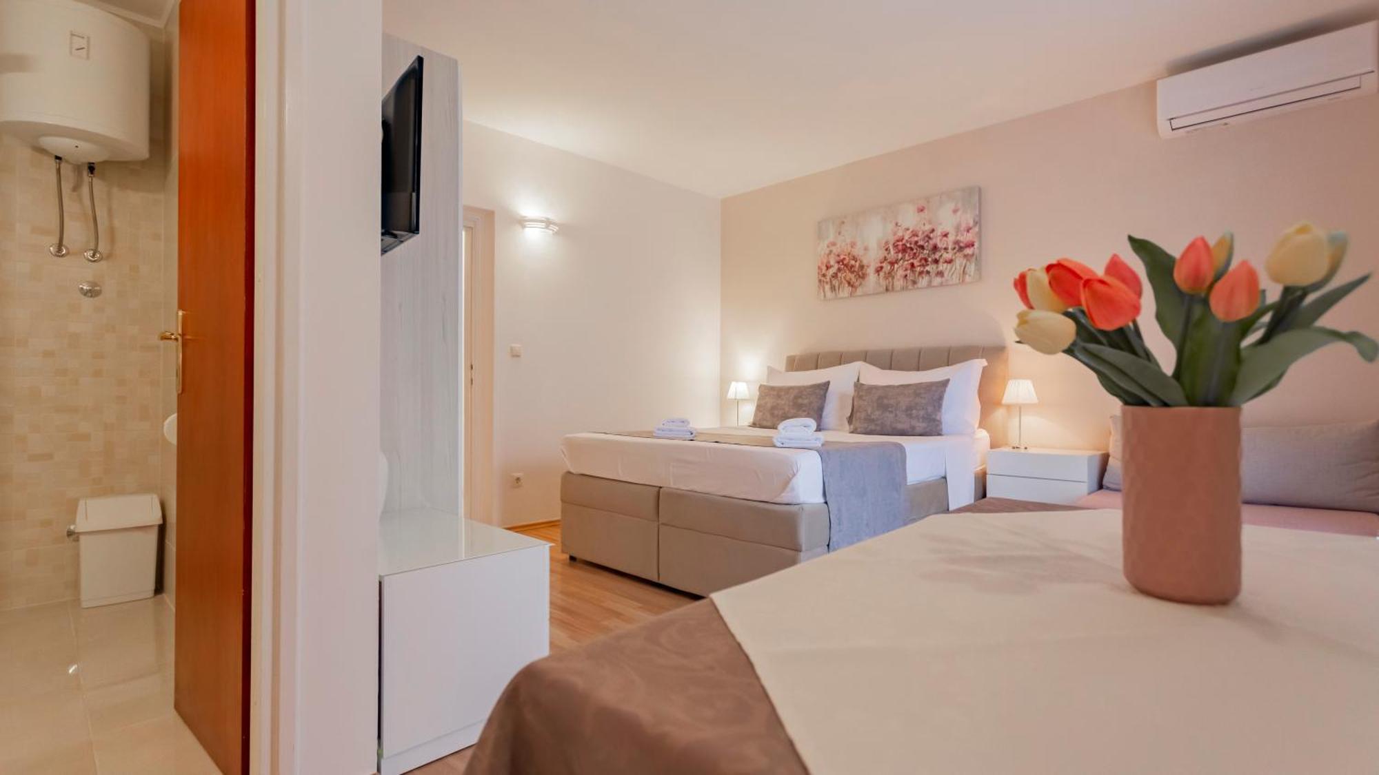 Baska Voda Apartments - Steps From The Beach, Free Parking, Central Location Zewnętrze zdjęcie