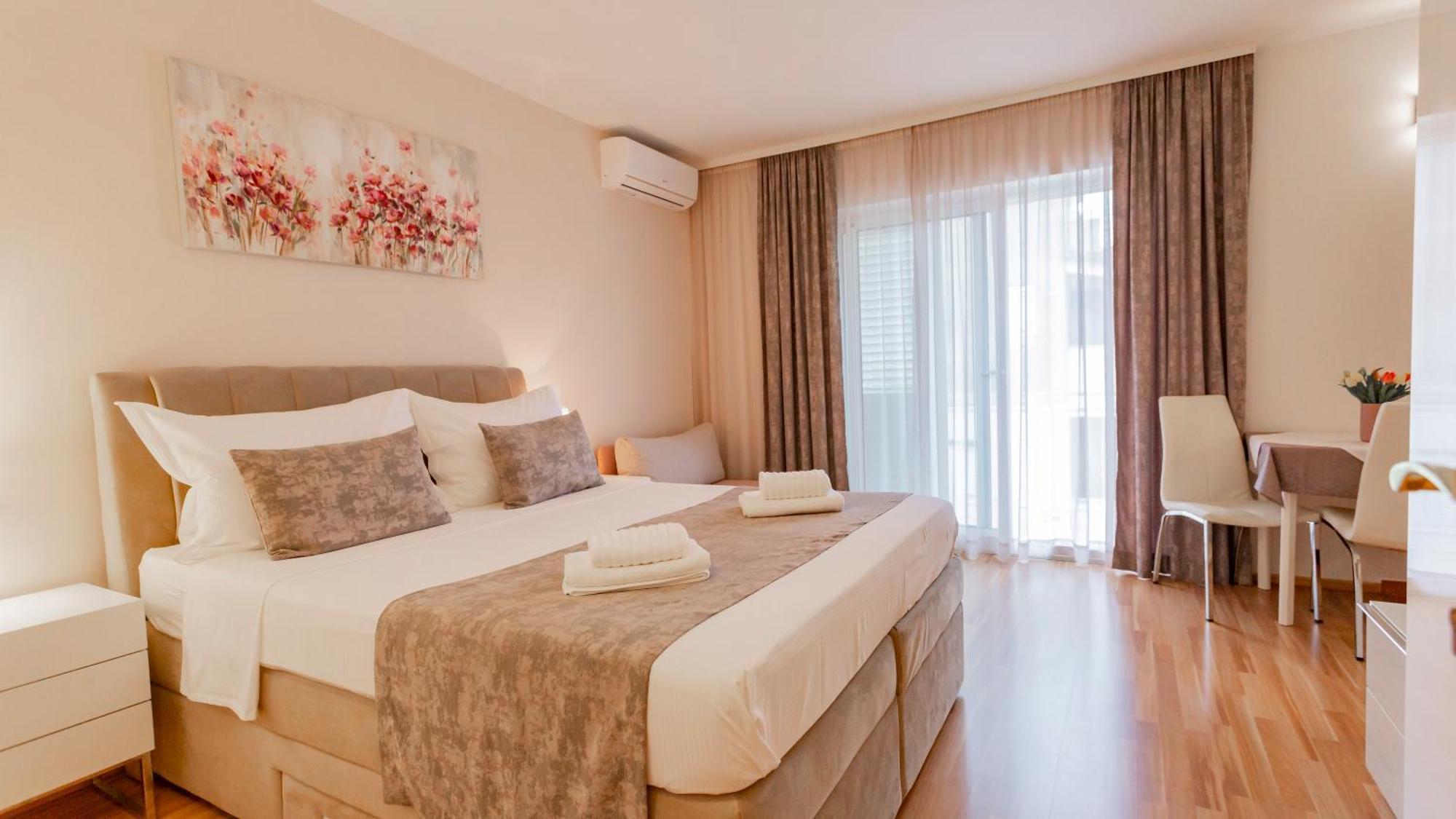Baska Voda Apartments - Steps From The Beach, Free Parking, Central Location Zewnętrze zdjęcie