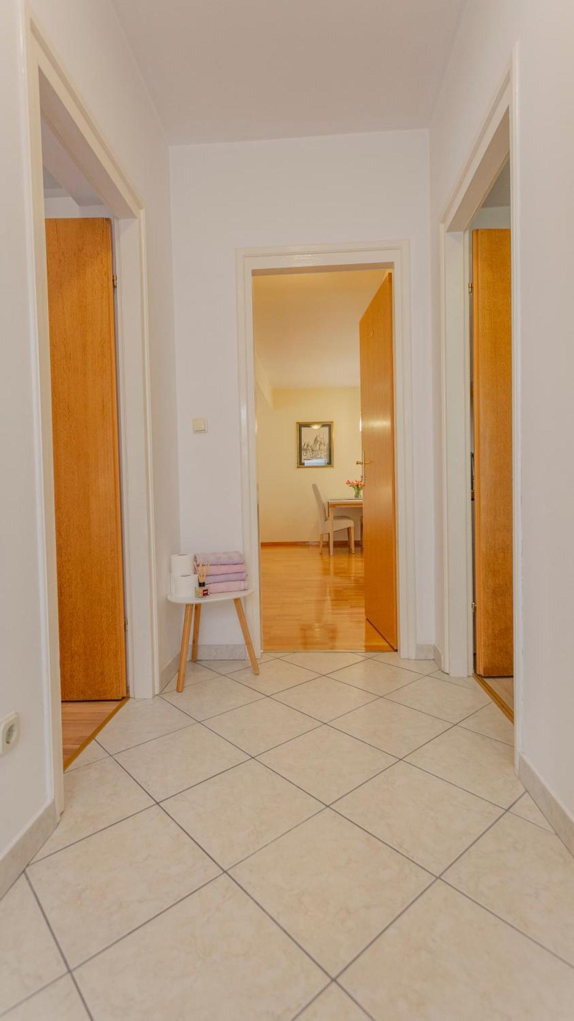 Baska Voda Apartments - Steps From The Beach, Free Parking, Central Location Zewnętrze zdjęcie