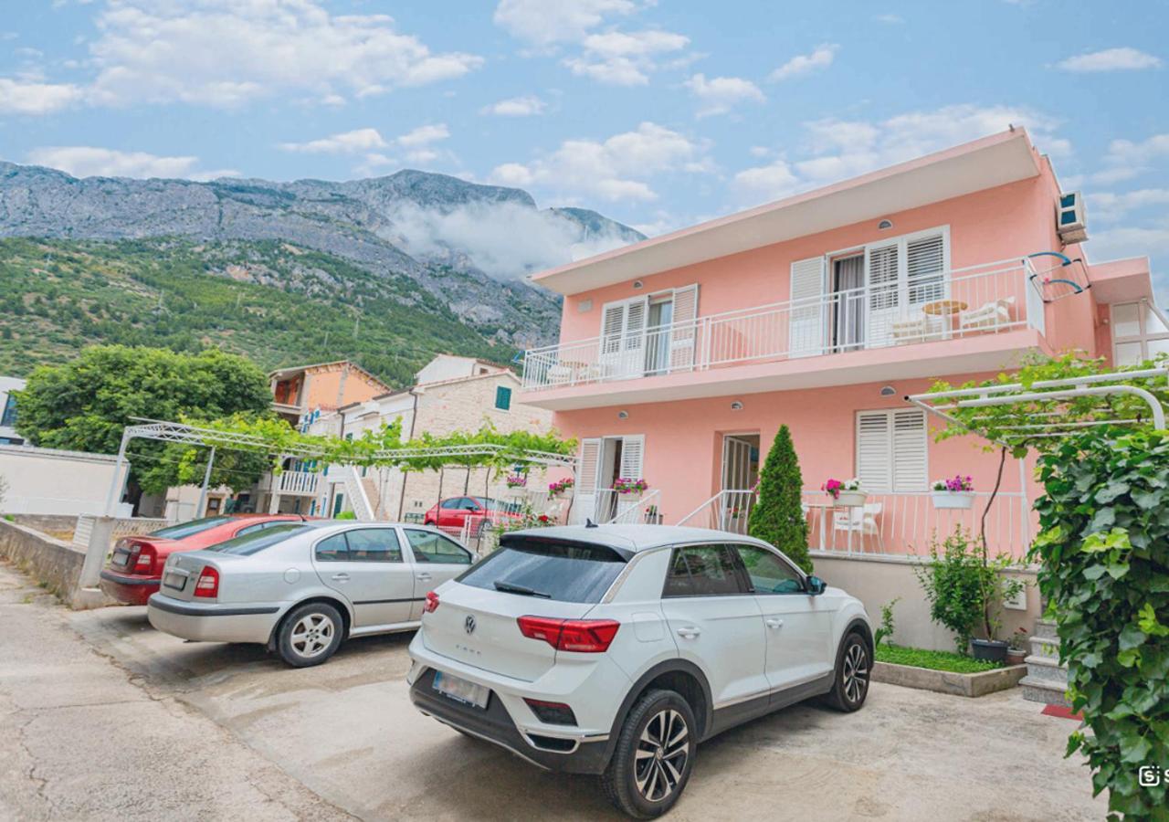 Baska Voda Apartments - Steps From The Beach, Free Parking, Central Location Zewnętrze zdjęcie